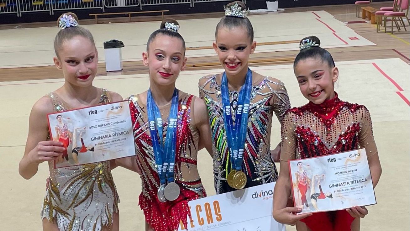 De izquierda a derecha: Aitana Moreno, Ariadna González, Daniela Mimó y Candelaria Boso.