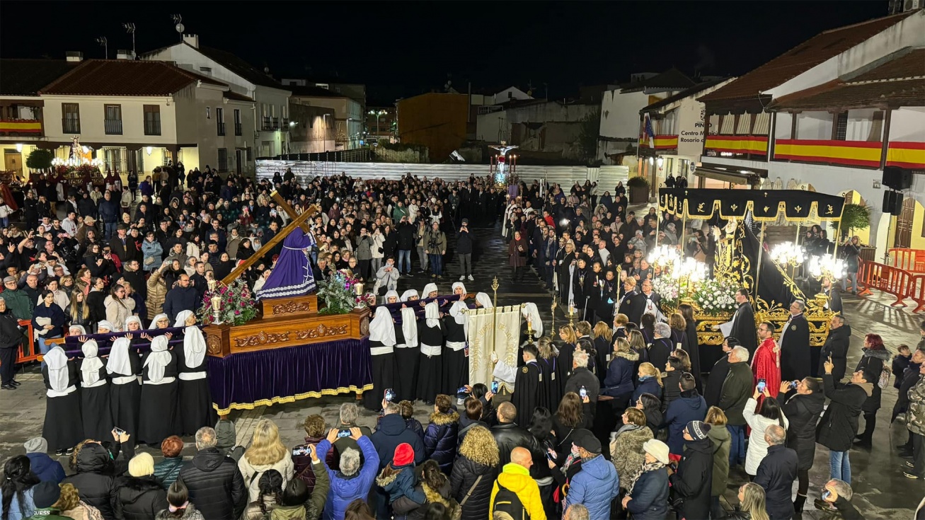 El encuentro | Fotografía compartida en el perfil de Facebook 'Pinto Sacro'
