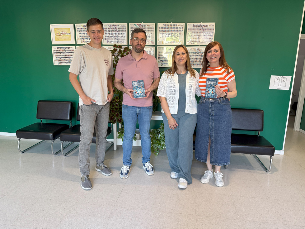 Entrega de libros en el CEIP Las Artes.