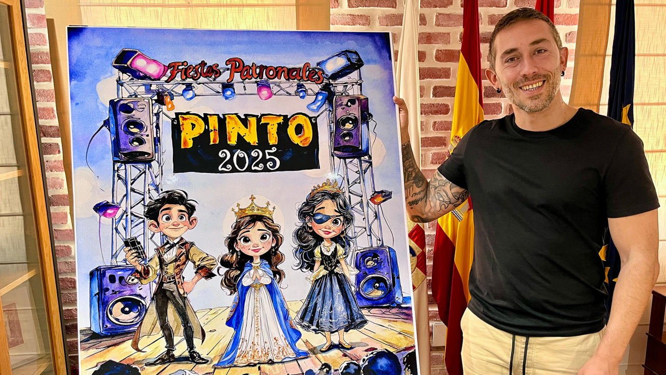Víctor Alonso con el cartel de las fiestas.