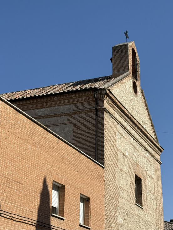 El Convento de las Capuchinas de Pinto, con más de 400 m2 de amianto en su estructura.